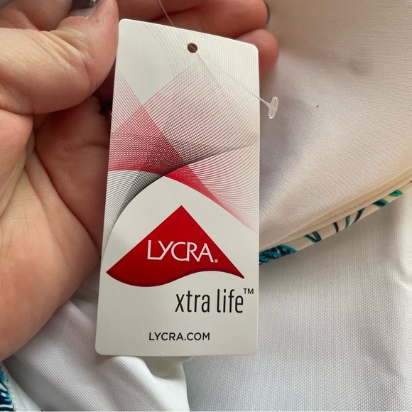 Lands End NEW 8L Blue Floral Swim Tankini Top Wrap Underwire Tummy Control UPF50 - Picture 6 of 9